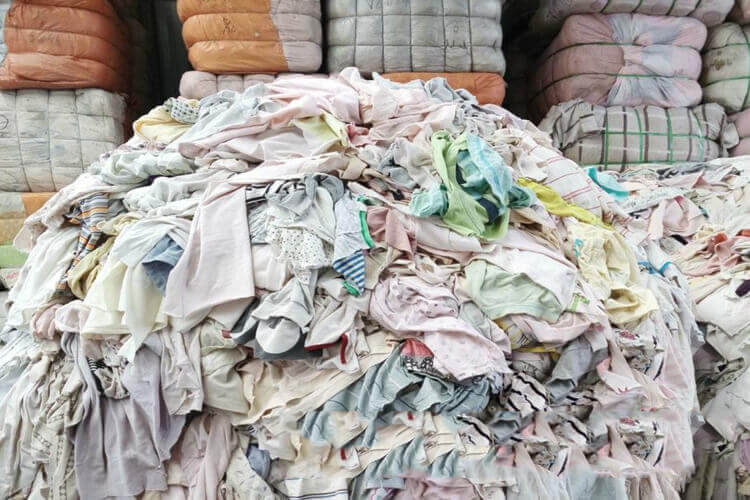 Thu mua phế liệu vải tại Mạnh Nhất