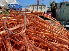 Thu mua phế liệu Quận 4 giá cao tại Mạnh Nhất