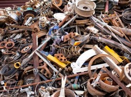 Thu mua phế liệu Quận 7 giá cao tại Mạnh Nhất
